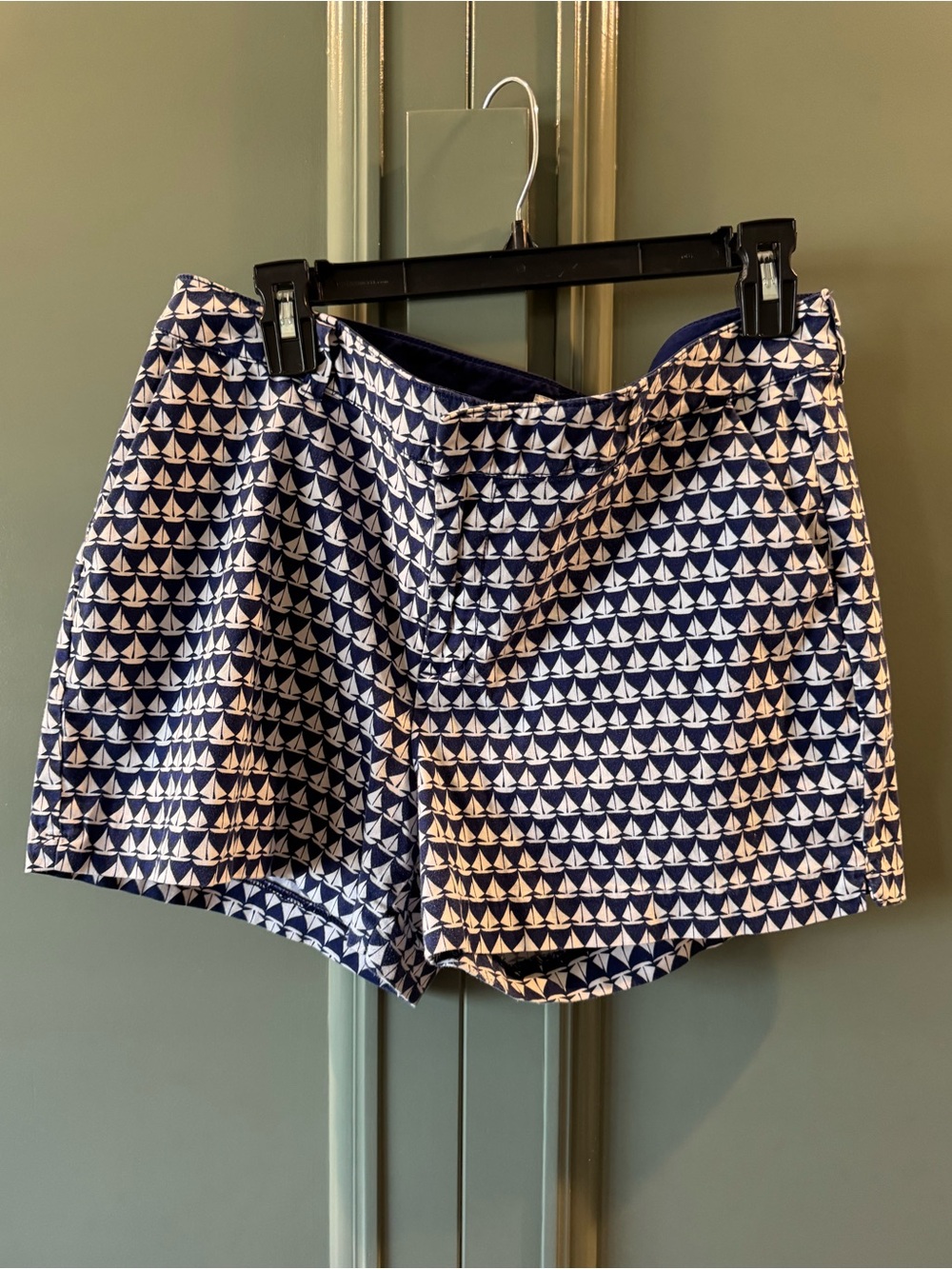 Women’s Old Navy Navy Blue and White Sailboat Print Shorts